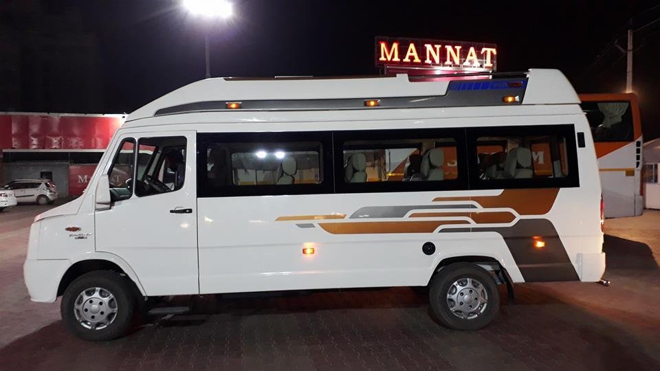 9 Seater Tempo Traveller in Kolkata